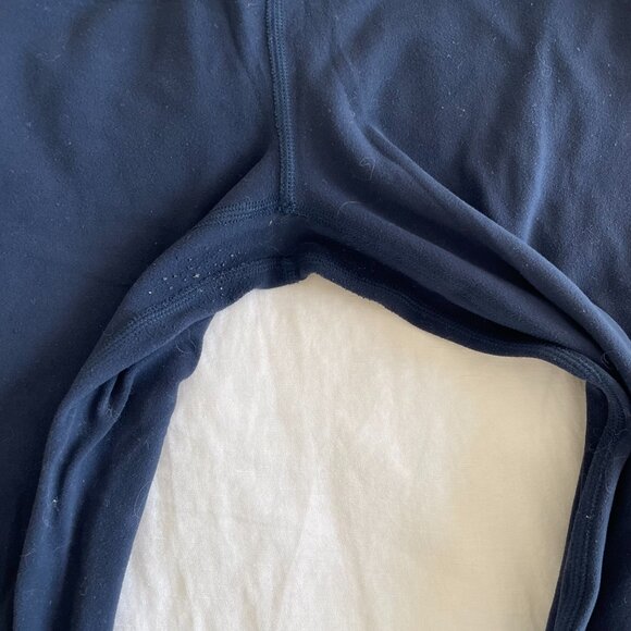 Pair of 3 Lululemon Leggings Bundle (sz 2) - Picture 5 of 6